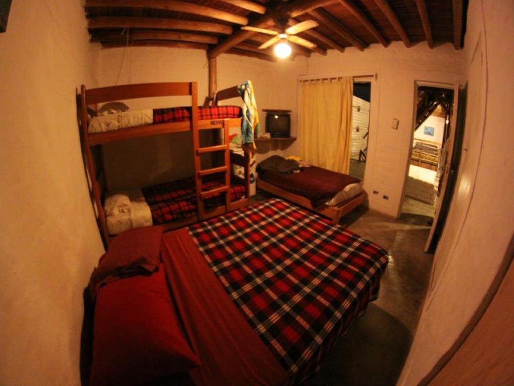 Tio Richi Surfcamp Hostel Punta Hermosa Room photo